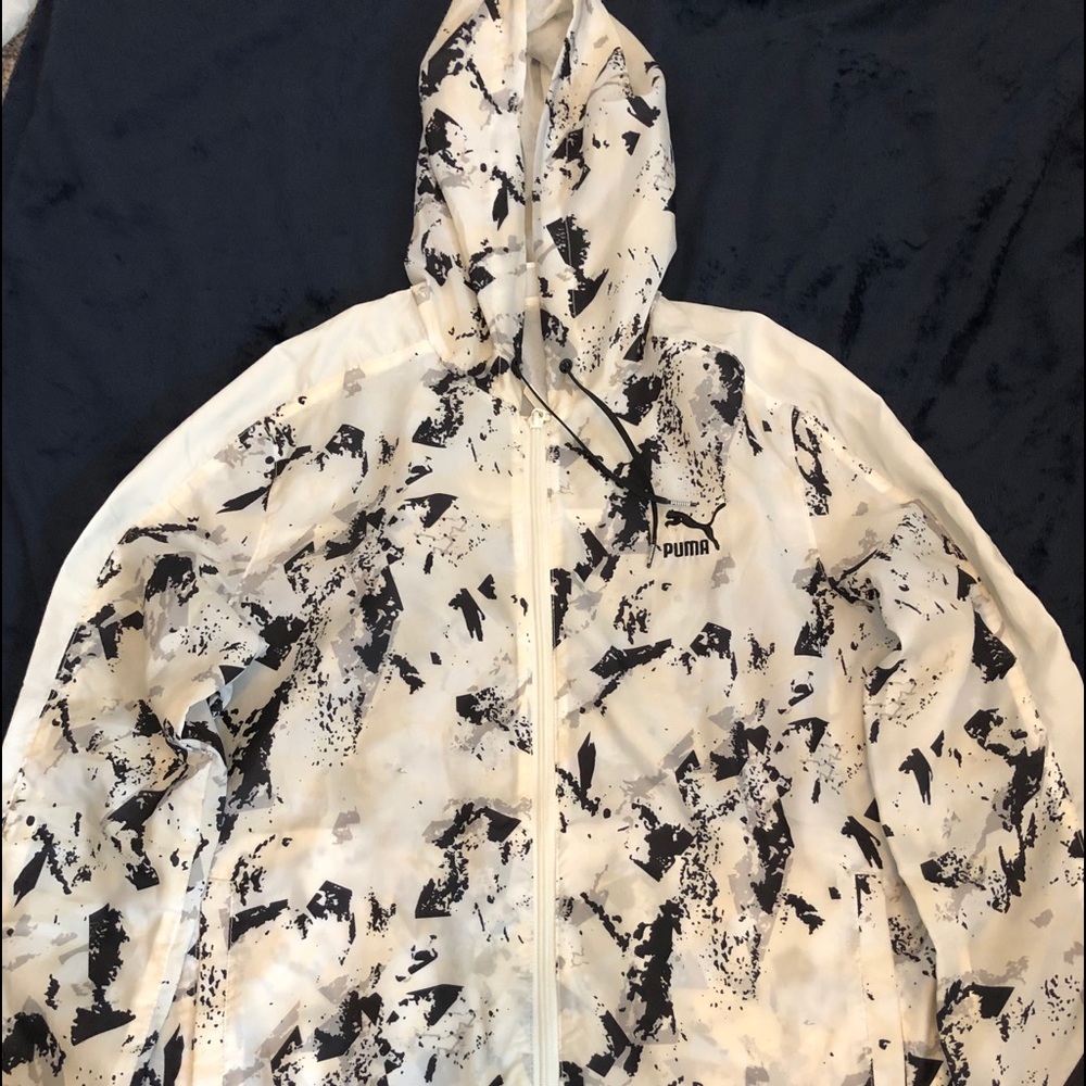 Puma Skiing Windbreaker with Snow Camo Design